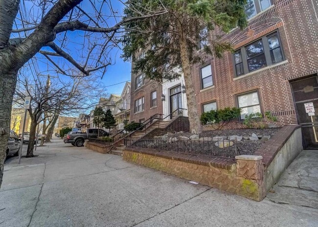 115 Highland Ave Unit 3