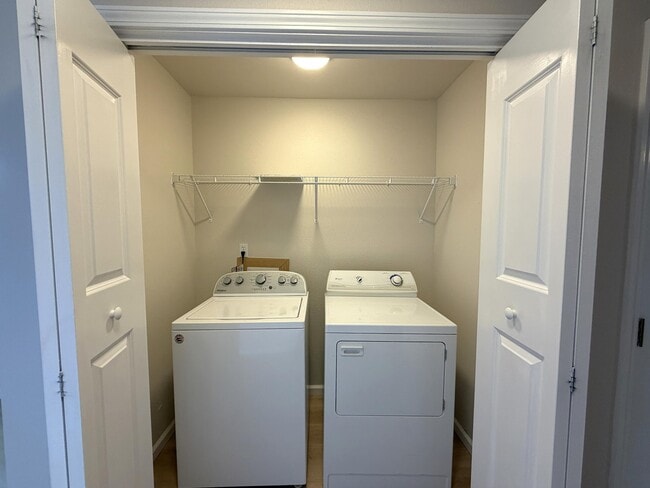 Photo - 941 Valley Rd Unit Apt. B