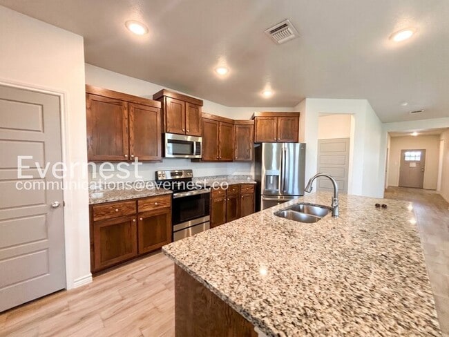Photo - 842 Freedom Cir