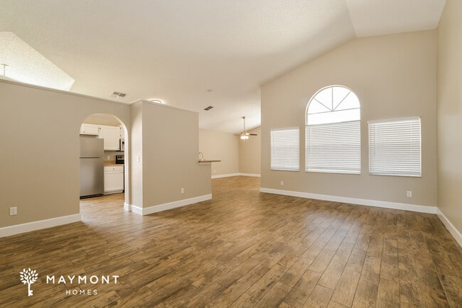 Photo - 2121 River Park Blvd