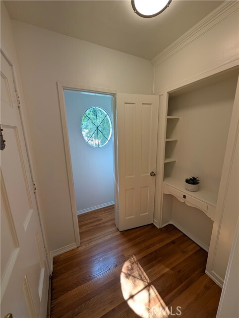 Photo - 582 N Sunnyslope Ave