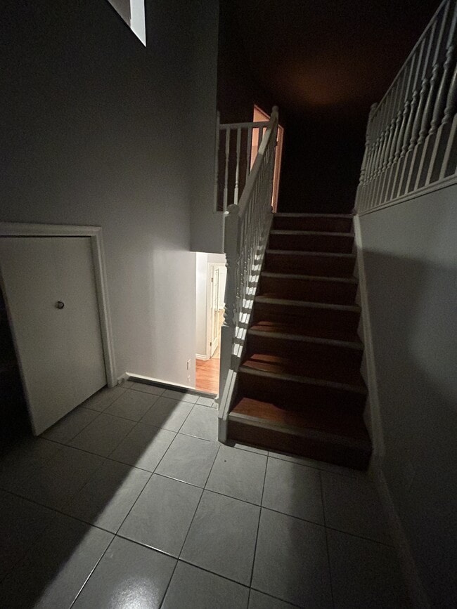 Photo - 7853-7826 26 Ave NW