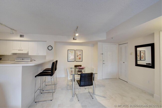 Photo - 135 Yacht Club Way Unit 207
