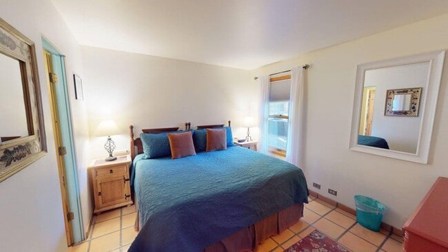 Photo - Charming two bedroom close to downtown. Furnished long term rental.