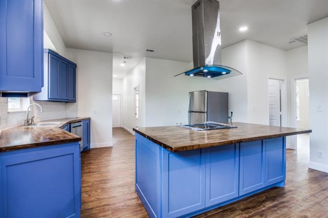 Photo - 3423 S Harwood St