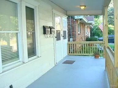 Front Entrance - 216 Miles Ave Unit 216