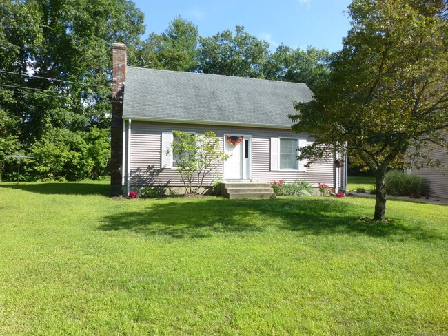 Building Photo - 35 Tarbox Rd Rental