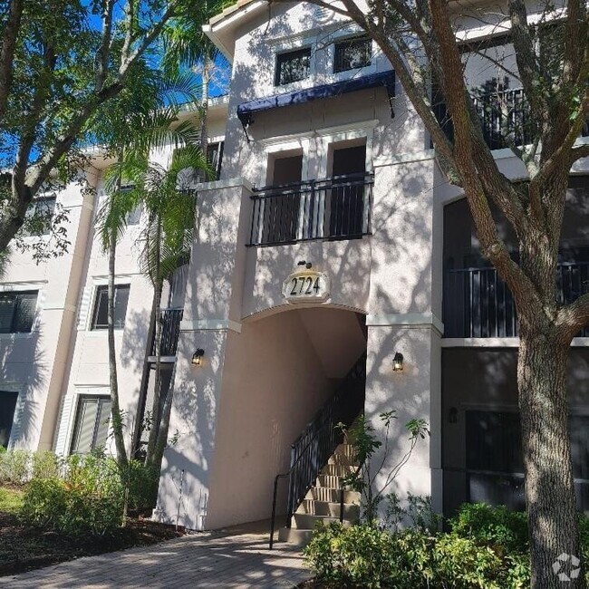 Building Photo - Anzio Court, Palm Beach Gardens, FL 33410 ... Unit 202 Rental