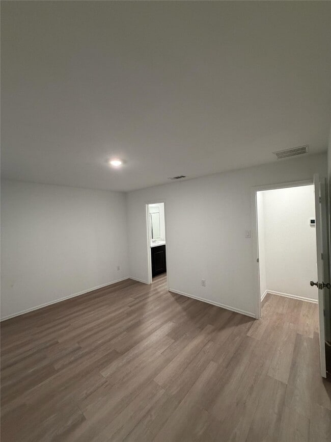 Photo - 18757 Wembley Vis Trl