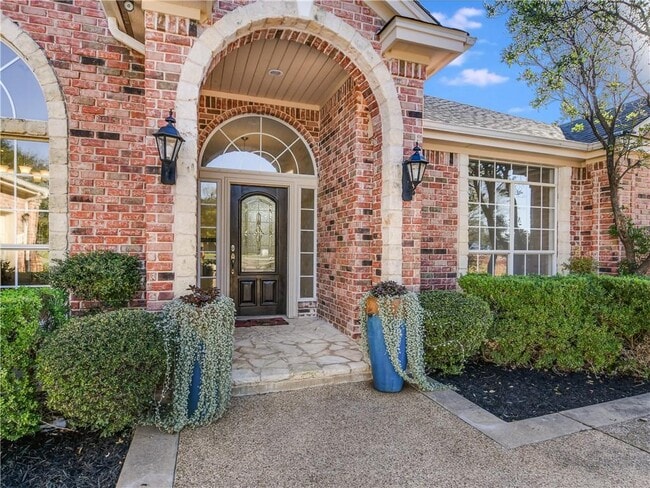 Photo - 207 Tellus St