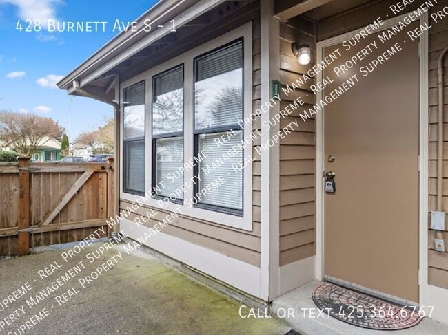 Photo - 428 Burnett Ave S Unit 1