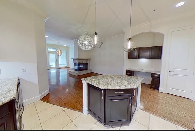 Photo - 2120 Kipling-150.5 Unit 150.5