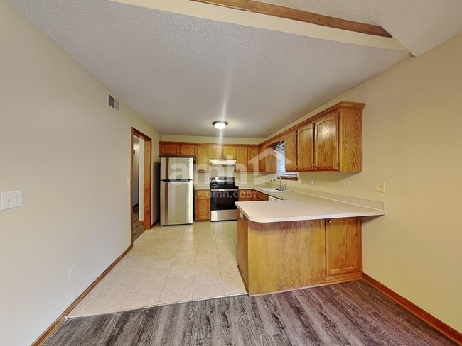 Photo - 328 Shenandoah Dr