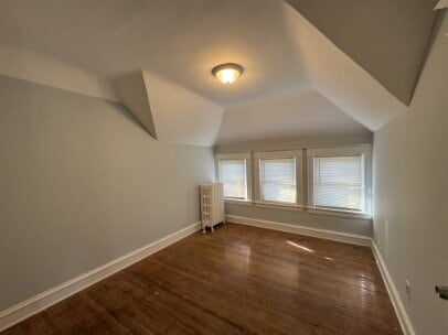 Photo - "Charming 4-Bed Upper Level Retreat with Hardwood Elegance in (Powderhorn) Minneapolis!"