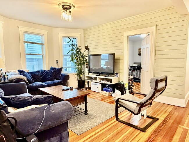 Photo - 56 Mansfield St Unidad #2