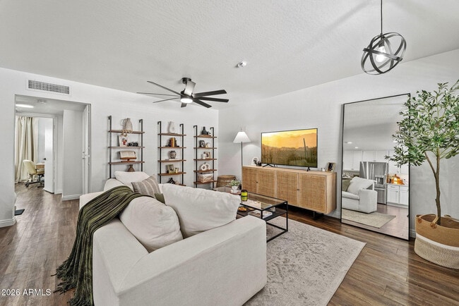 Photo - 1024 N 85th Pl