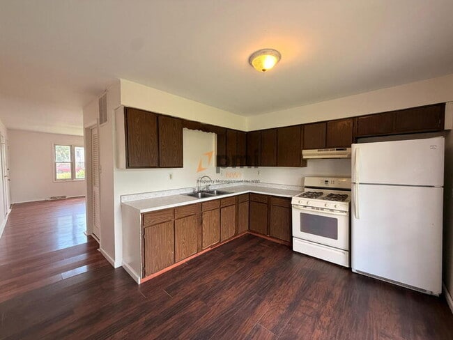 Photo - 5588 Tulip Ave