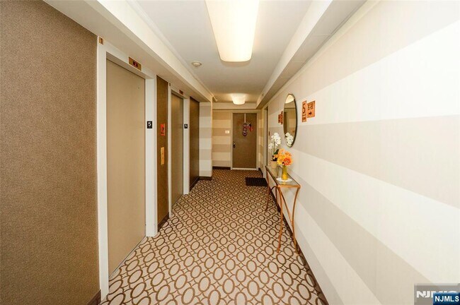 Photo - 235 Prospect Ave Unit 5E