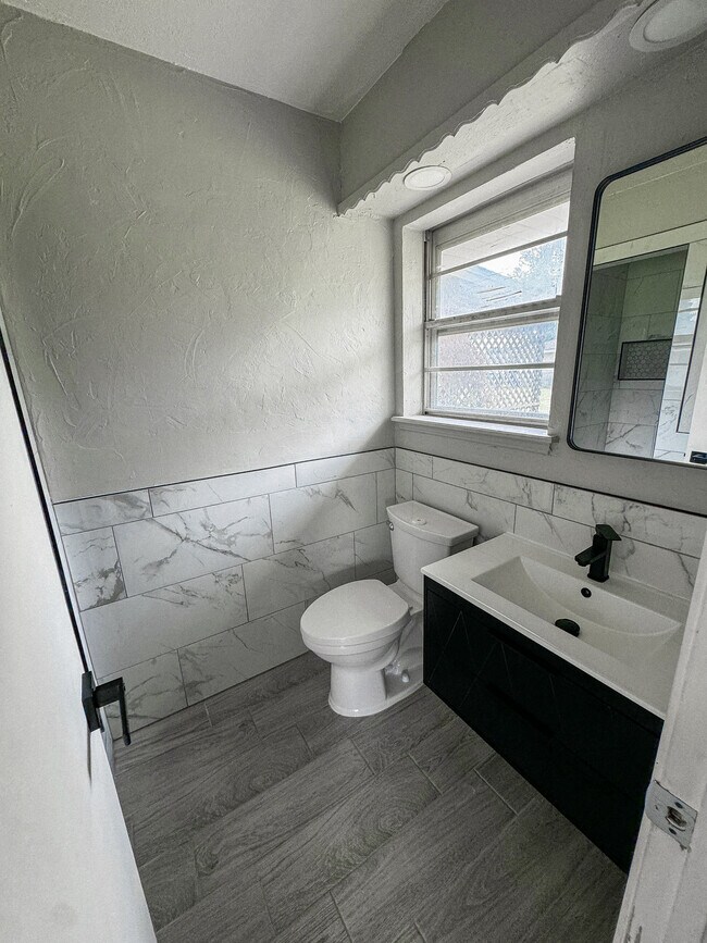 Photo - 2700 SW 85th St