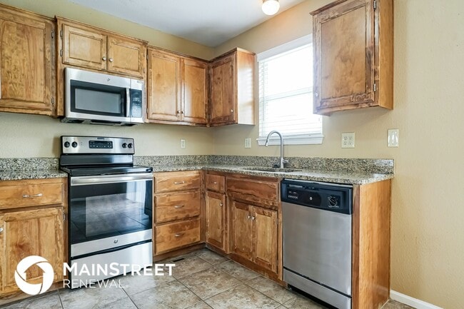 Photo - 1503 NW High View Dr