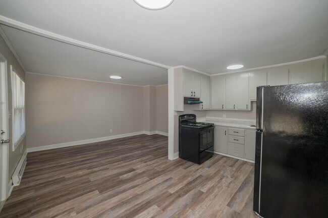 Photo - 5113 Higgins St