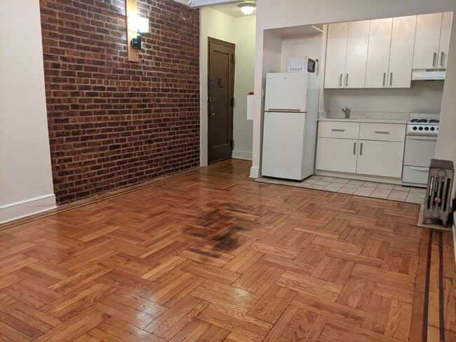 Photo - 43-33 46th St Unidad A8