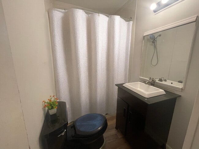 Photo - 2708 Cave Ave NW