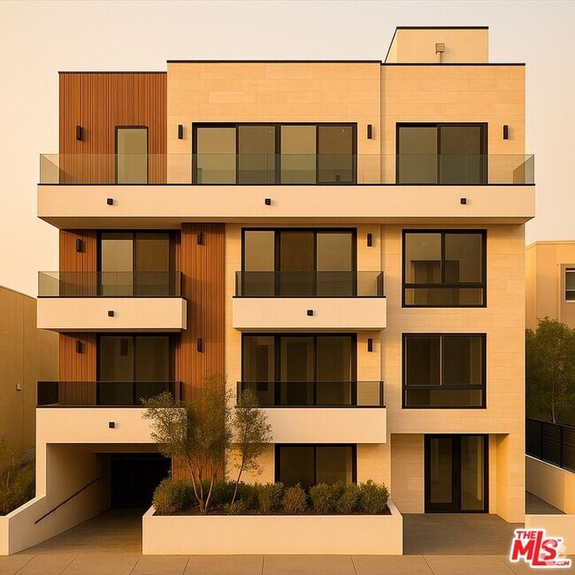 Building Photo - 1414 S Beverly Dr Unit 302 Rental