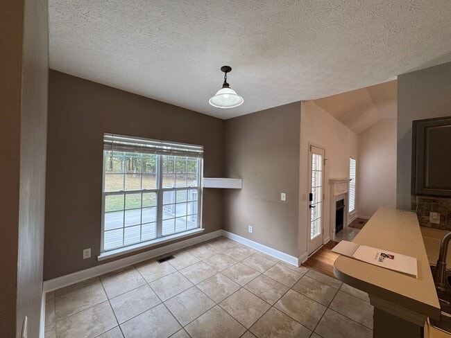 836 Ridgetop Dr