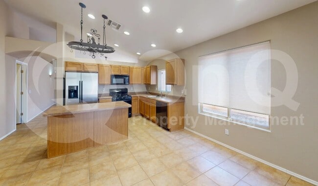 Photo - 579 W Tara Danette Dr