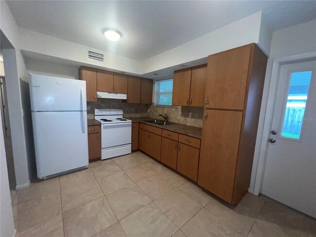 Photo - 1636 Hayworth Rd