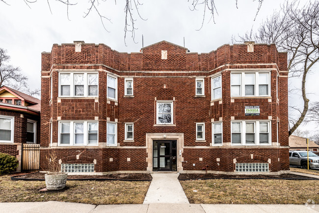 Building Photo - 8200 S Clyde Ave Rental