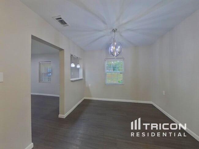 Photo - 4223 Dinglewood Ave