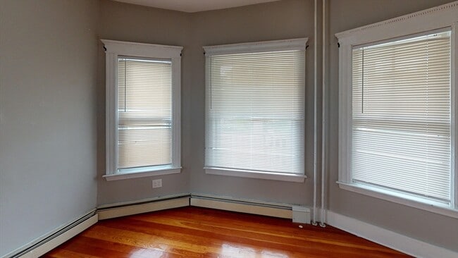 Photo - 18 Gilmore St Apartment Unit 1