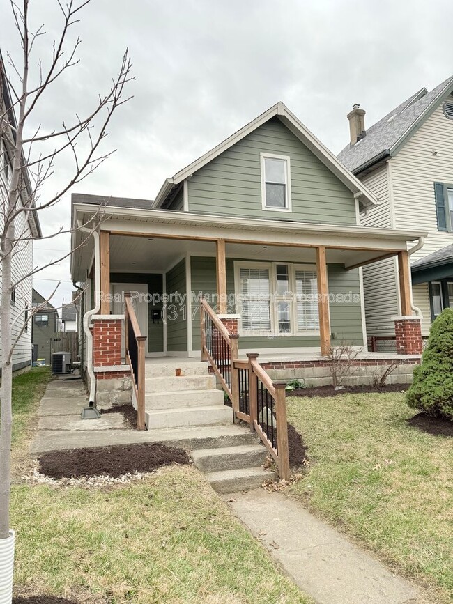 Photo - 1135 Spann Ave