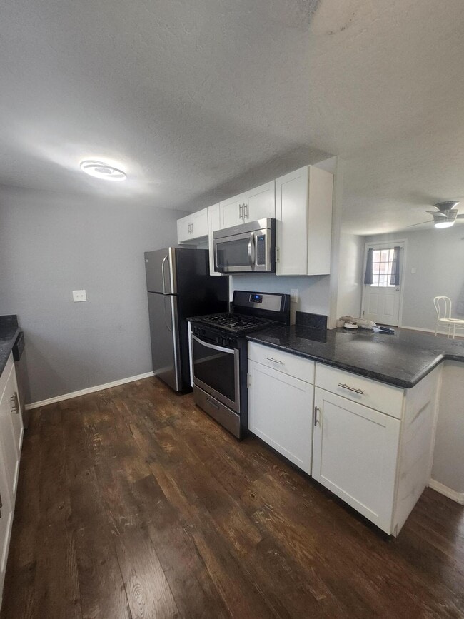 Photo - 1032 Muriel St NE