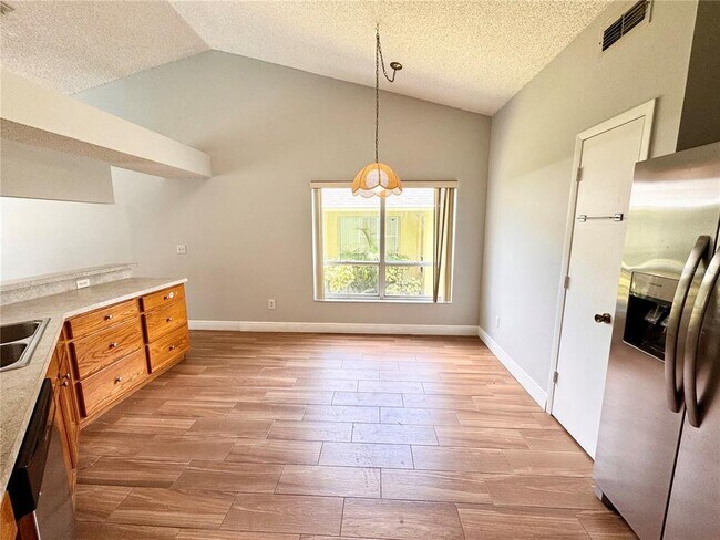 Photo - 8807 Parliament Ct