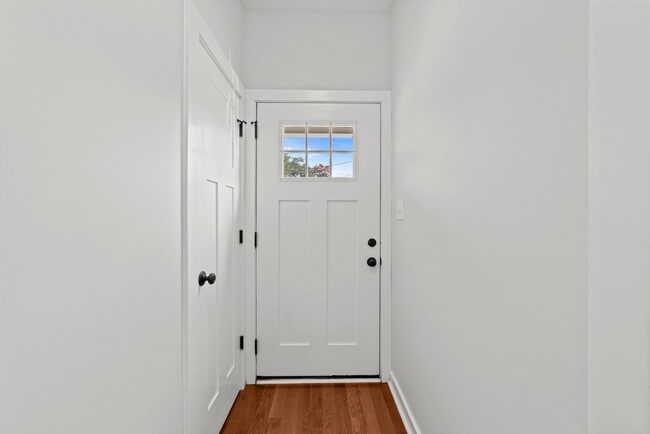 Photo - Modern 3 Bedroom home inside Downtown Raleigh, Fenced-in Backyard, Updated Kitchen, Pet Friendly!