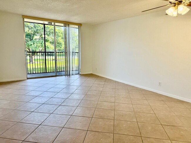 Building Photo - 7173 Orange Dr Unit 205 Rental