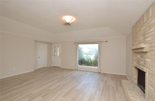 Photo - 703 Flower Field Ct