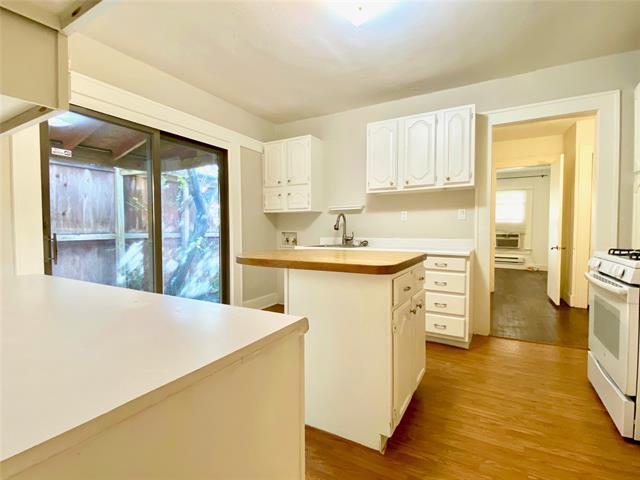 Photo - 3717 Throckmorton St