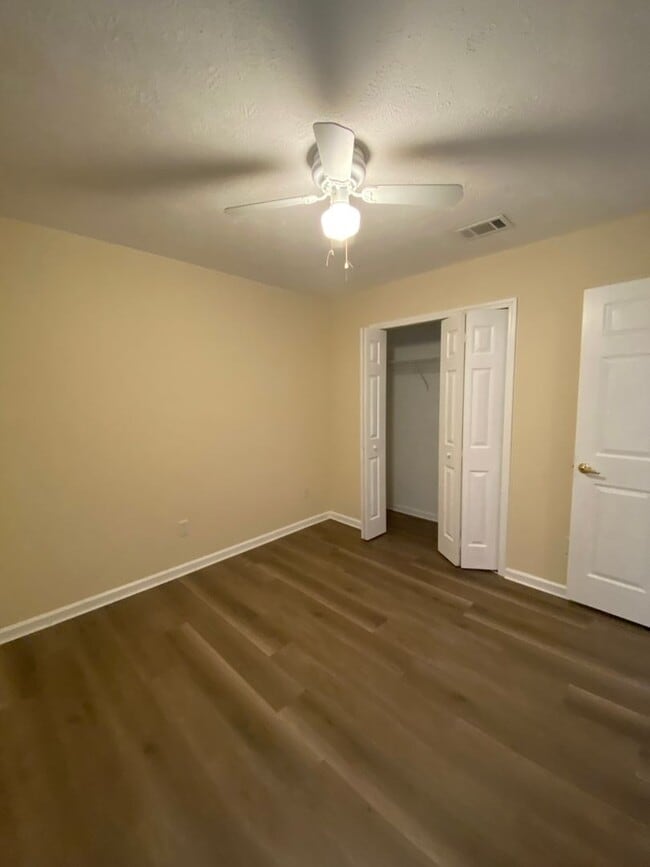 Photo - 2 Bdr/2bath townhome, great location!