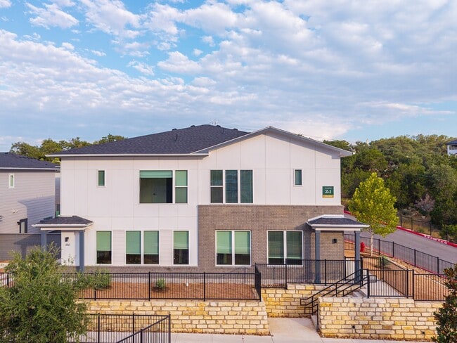Building Photo - Oasis at Stone Oak Rental