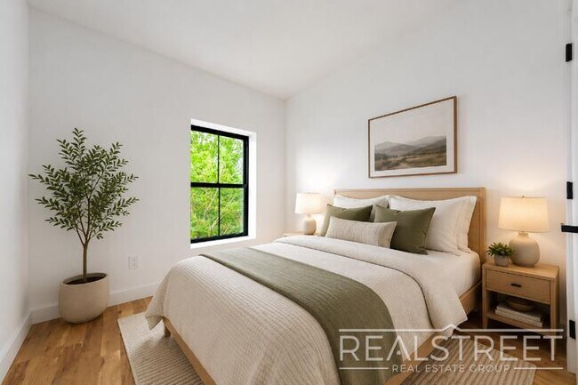 Photo - Stunning New 3 Bed 2 Bath in Bed Stuy Townhouse Unit 4