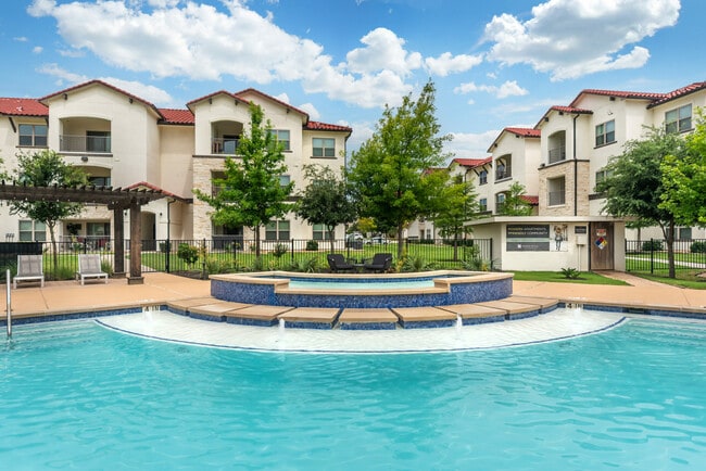 Building Photo - Stone Hill Rental