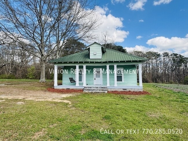 Photo - 240 Clem Lowell Rd