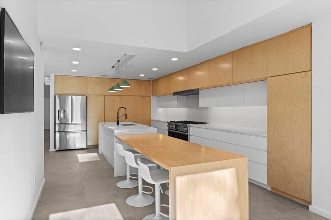 Photo - 2703 Crossvine Cir