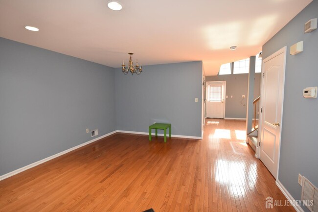 Photo - 24 Hawthorne Rd