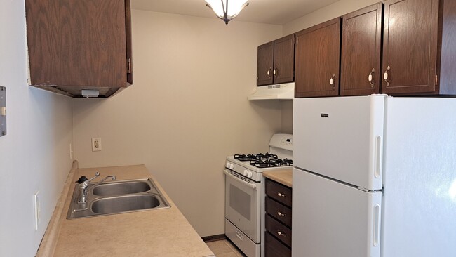 Photo - Xerxes Apartments