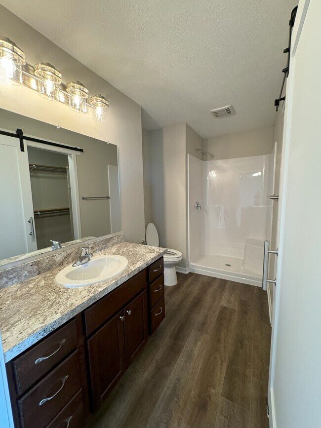 Photo - 1046 Kate Ave